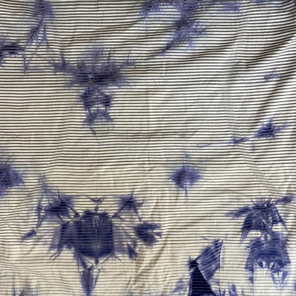 BNWOT Lululemon blue and white tank top - Picture 2 of 4